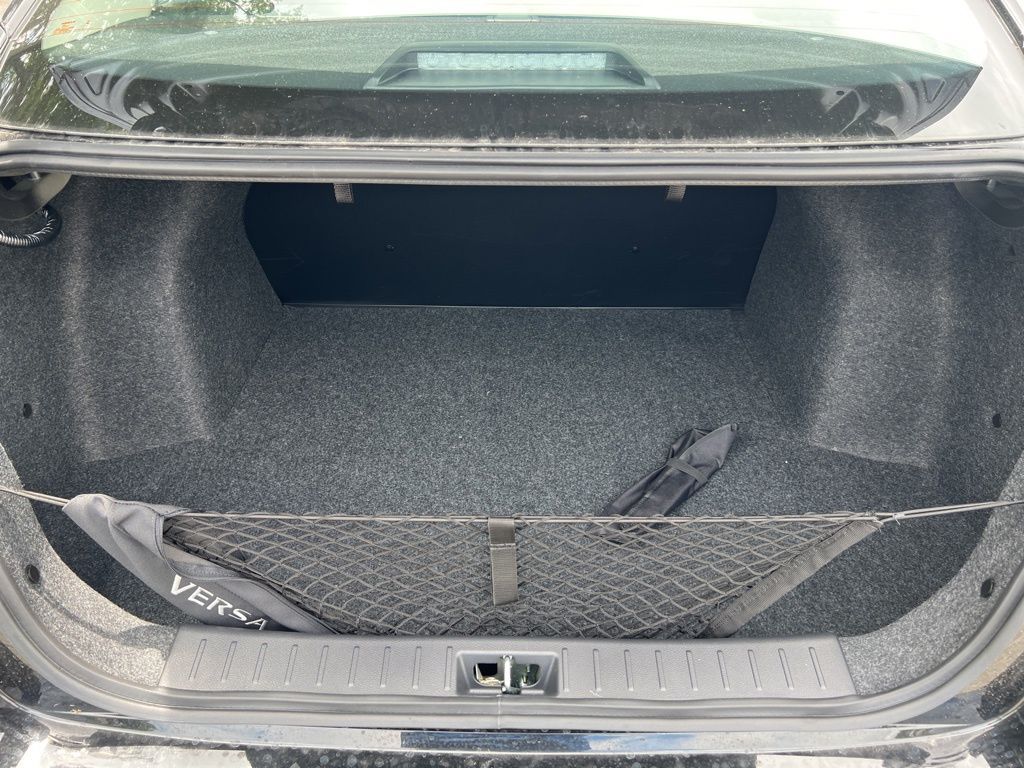 2025 Nissan Versa S photo 14