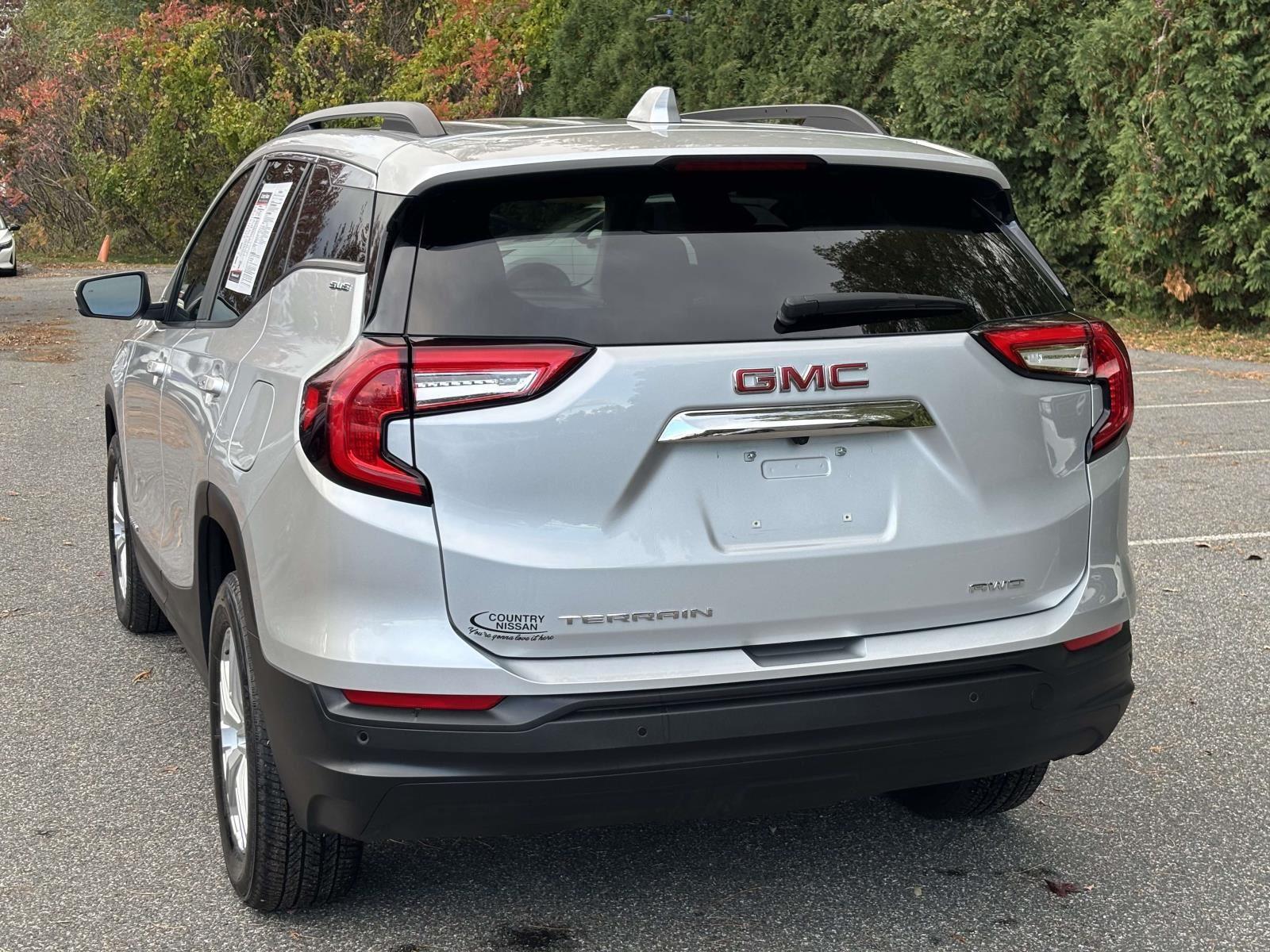 2022 Gmc Terrain SLE photo 4