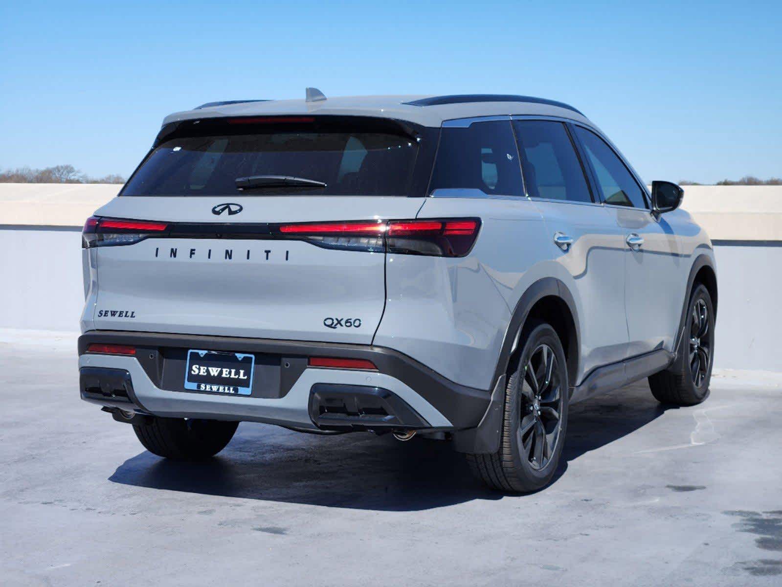 2025 Infiniti QX60 Luxe photo 3
