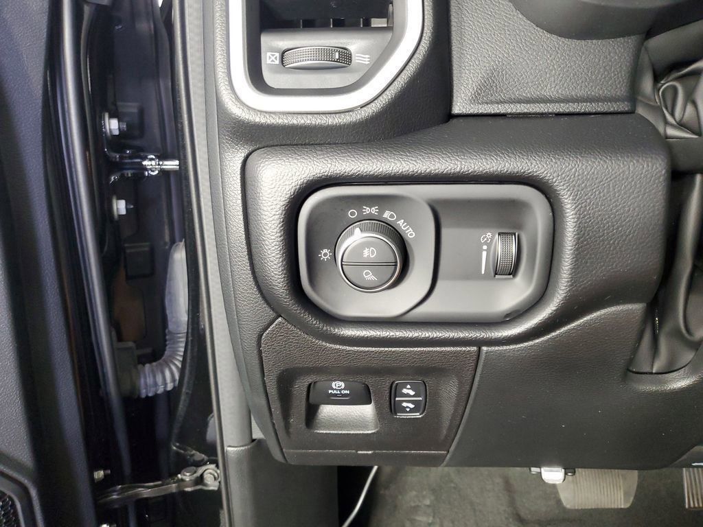 2022 Ram 1500 Big Horn Lone Star photo 24