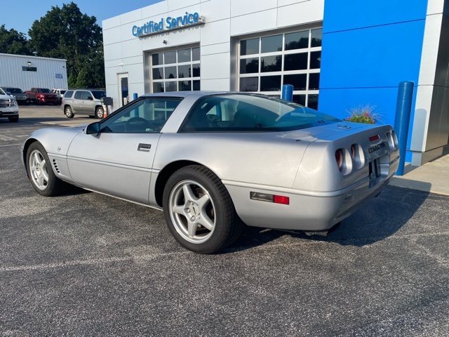 1996 Chevrolet Corvette Base photo 2
