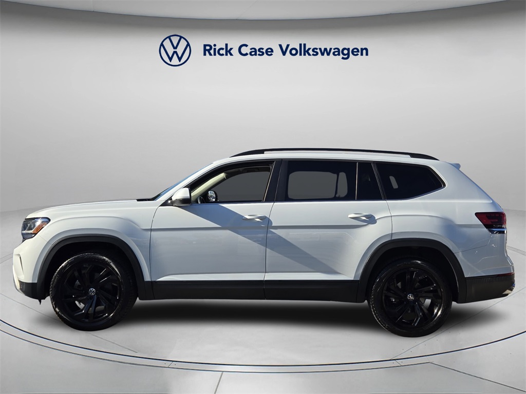 2022 Volkswagen Atlas V6 SE Technology photo 2