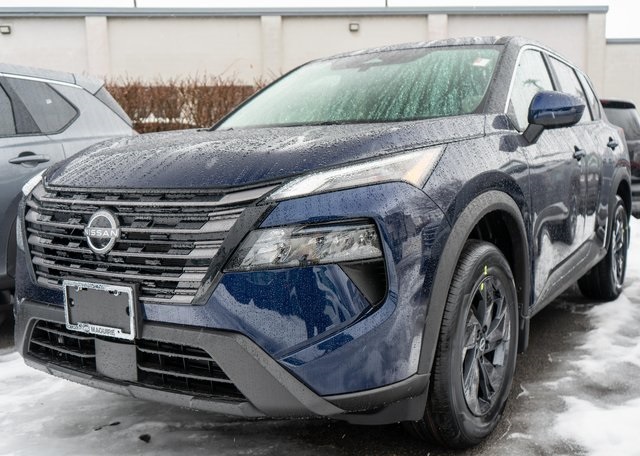 2026 Nissan Rogue SV's photo