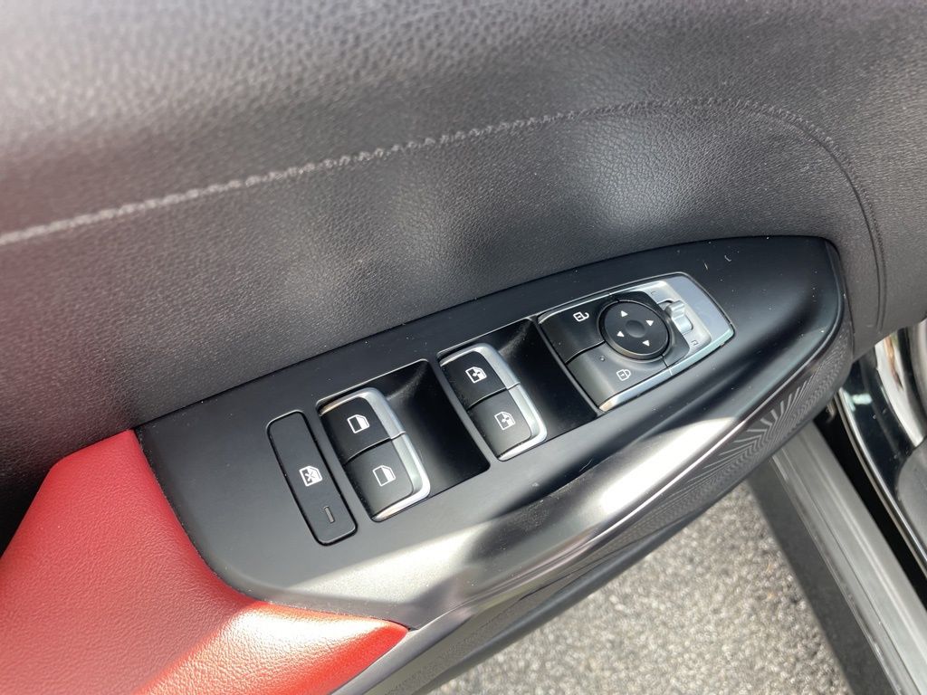 2022 Kia K5 GT-Line photo 16