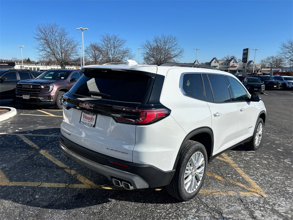 2026 GMC ACADIA - Image 7