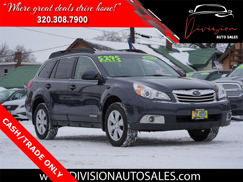2012 Subaru Outback Premium's photo