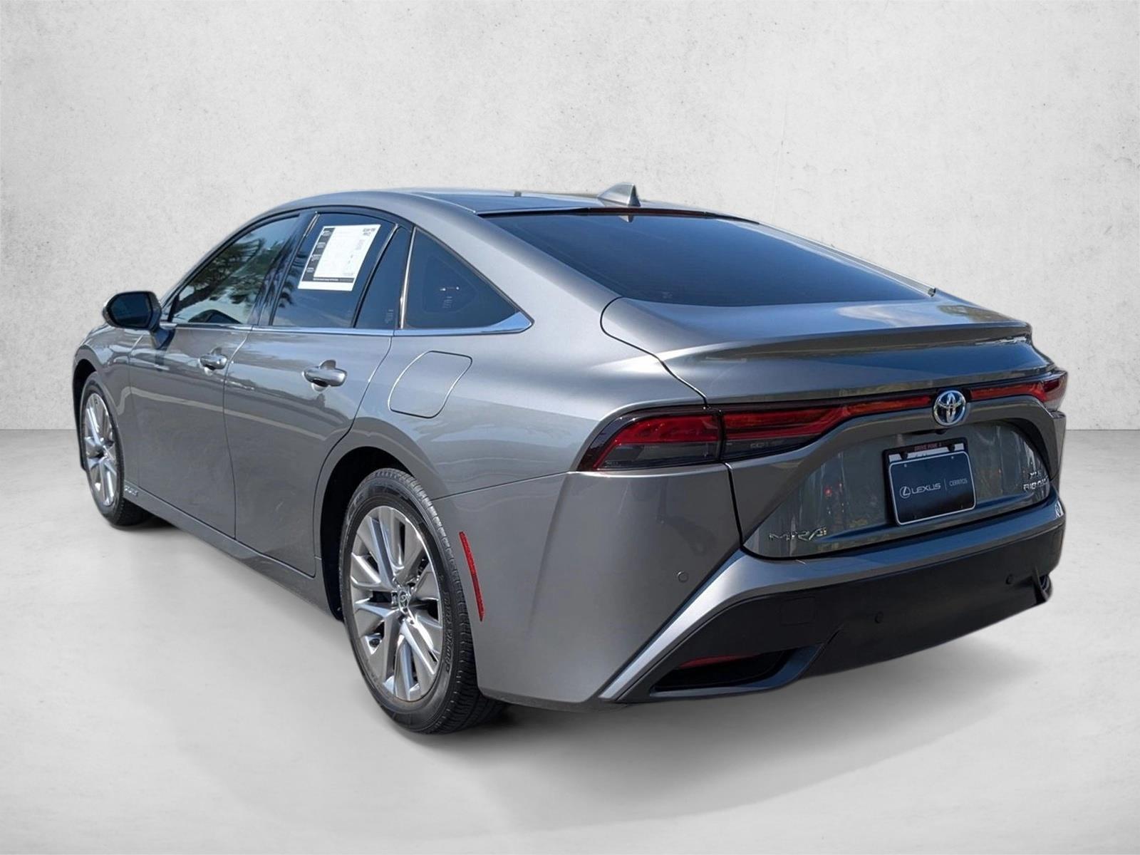 2021 Toyota Mirai XLE photo 8