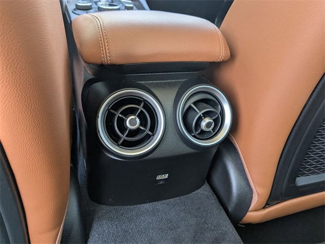 2019 Alfa Romeo Giulia Ti photo 20