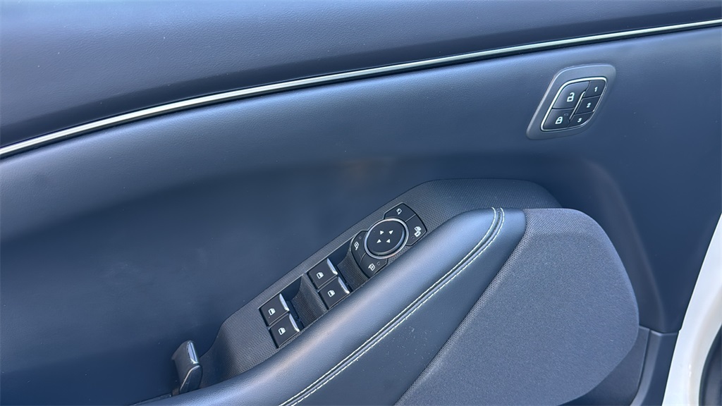 2021 Ford Mustang Mach-E Select photo 19