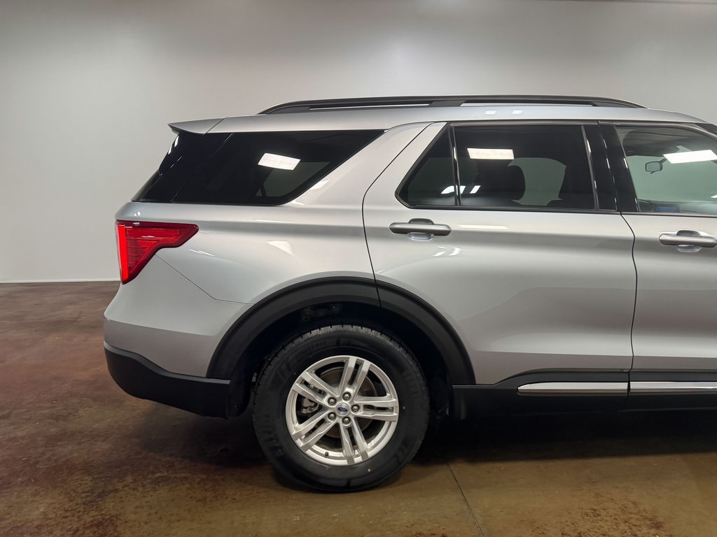 2023 Ford Explorer XLT photo 27