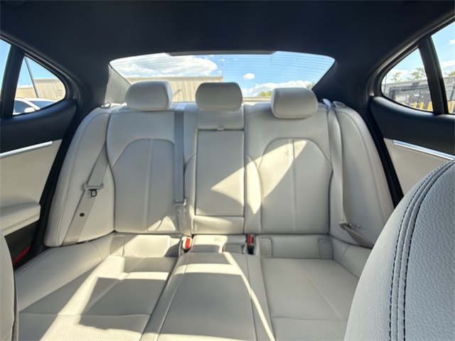 2025 Genesis G70 2.5T photo 20