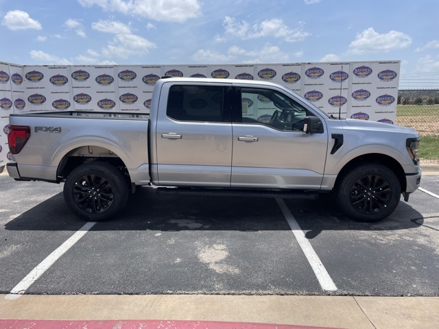 2025 Ford F-150 XLT's photo