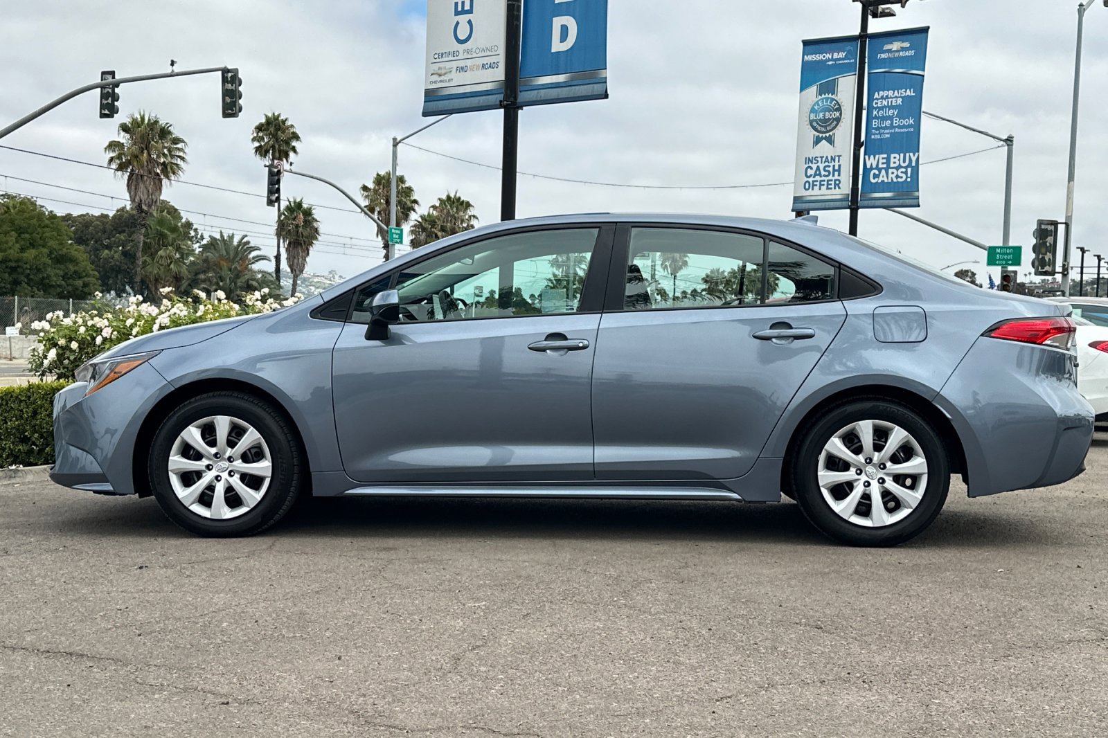 2024 Toyota Corolla LE photo 7