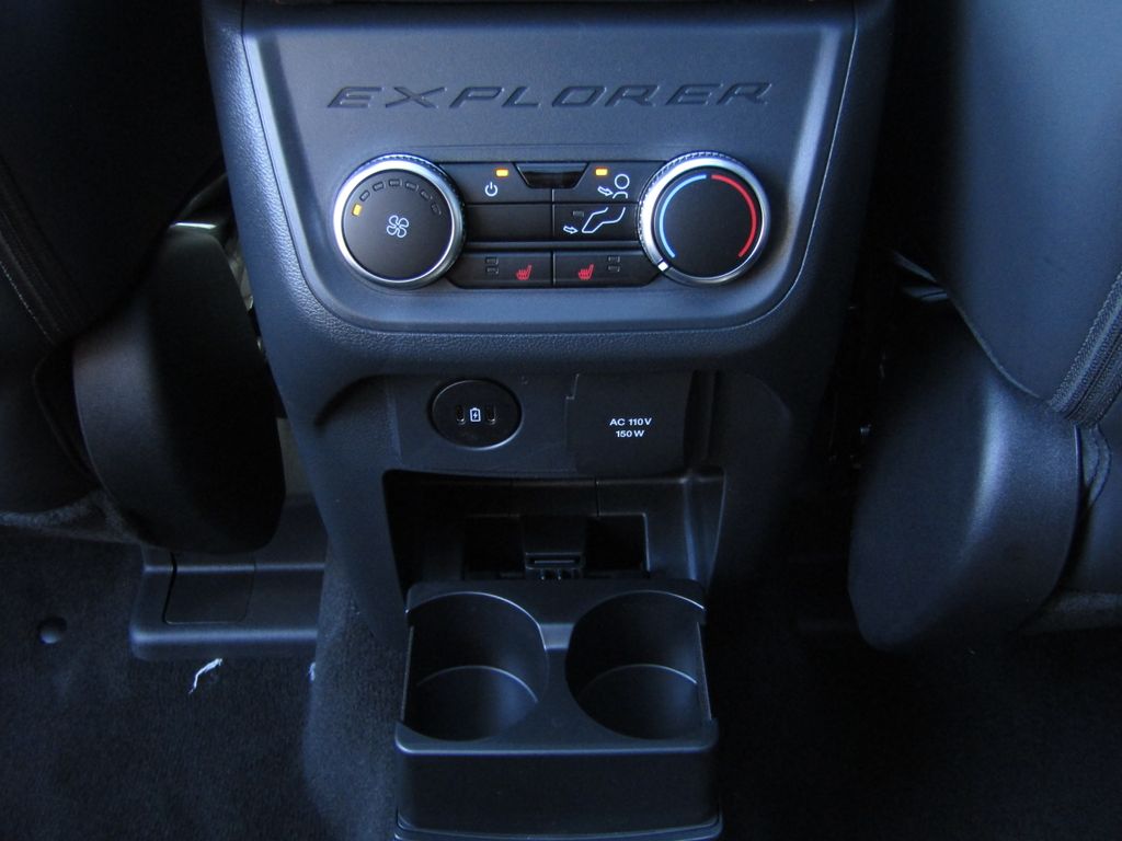 2025 Ford Explorer ST photo 27