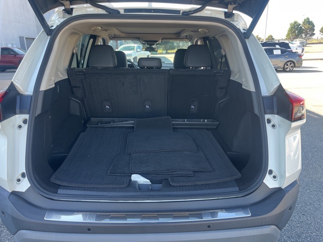 2023 Nissan Rogue SV photo 27