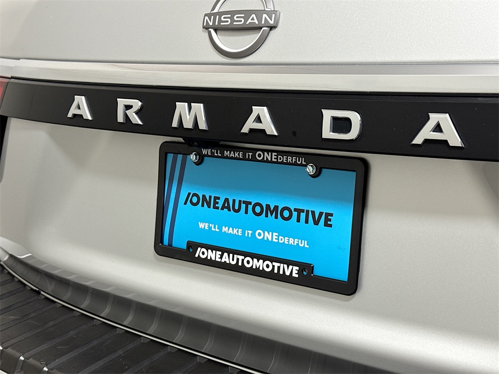 2023 Nissan Armada SL photo 22