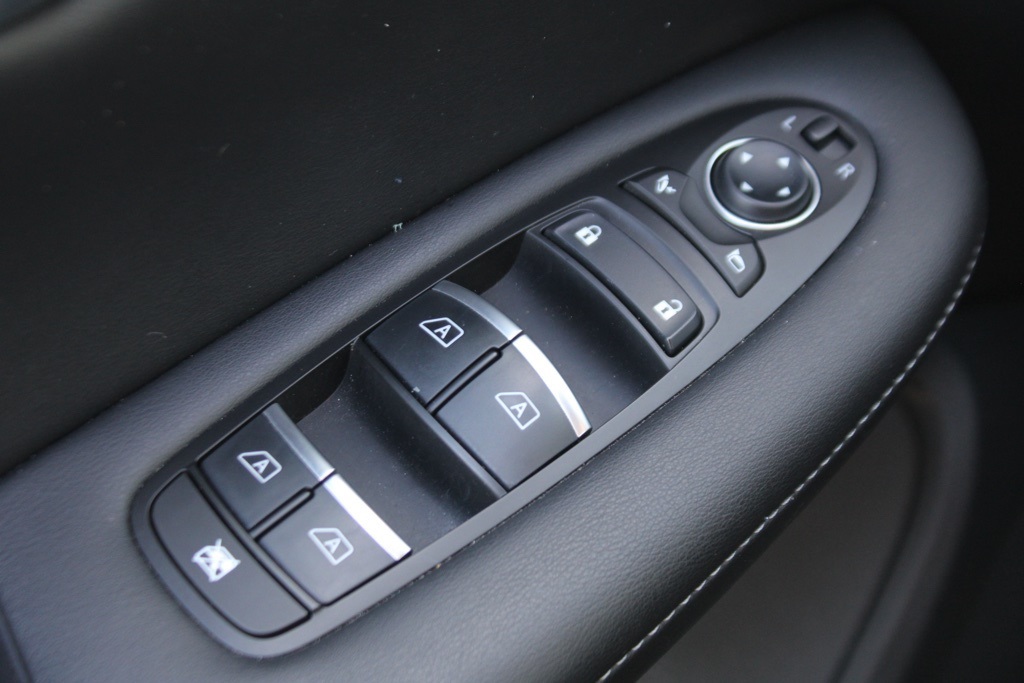 2024 Infiniti QX50 Luxe AWD photo 21