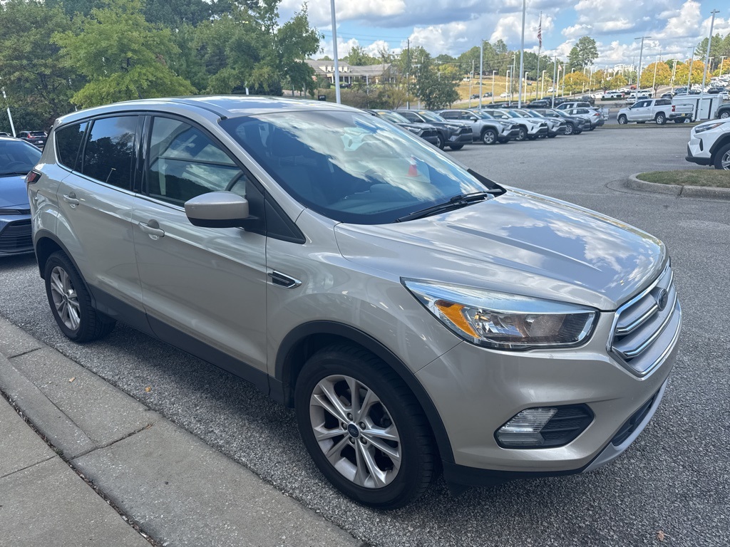 2017 Ford Escape SE photo 4