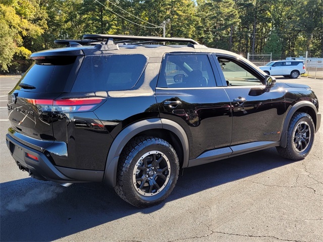 2025 Nissan Pathfinder Rock Creek photo 2