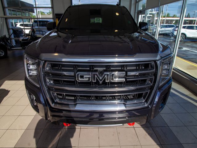 2024 Gmc Yukon AT4 photo 3