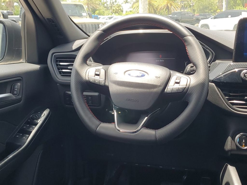 2023 Ford Escape photo 24