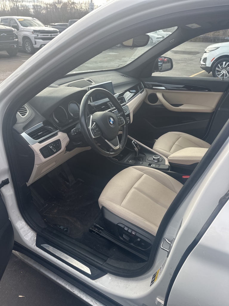 2022 Bmw X1 XDrive28i photo 3