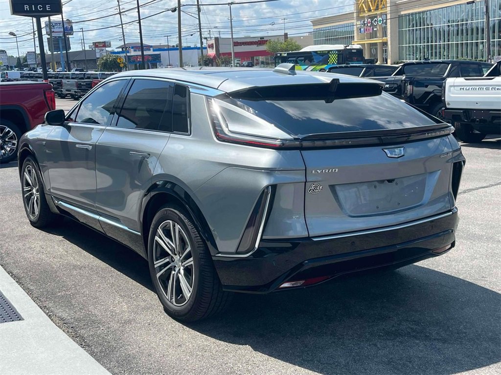 2024 Cadillac Lyriq Luxury photo 5