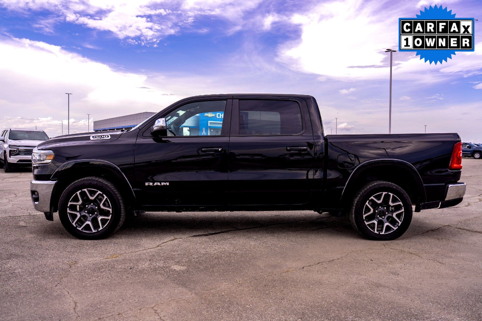 2025 Ram 1500 Laramie photo 4