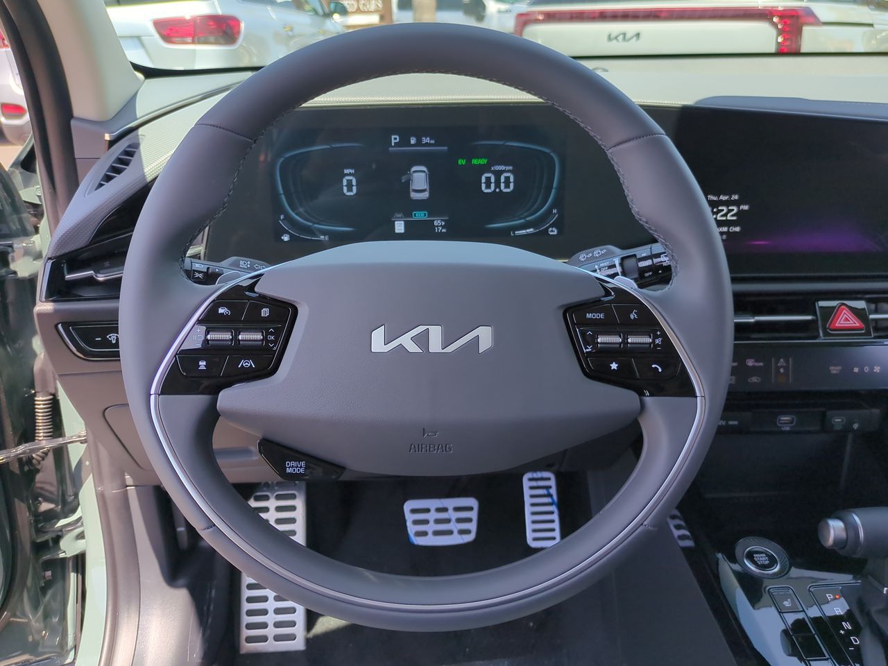 2025 Kia Niro EX Touring photo 8