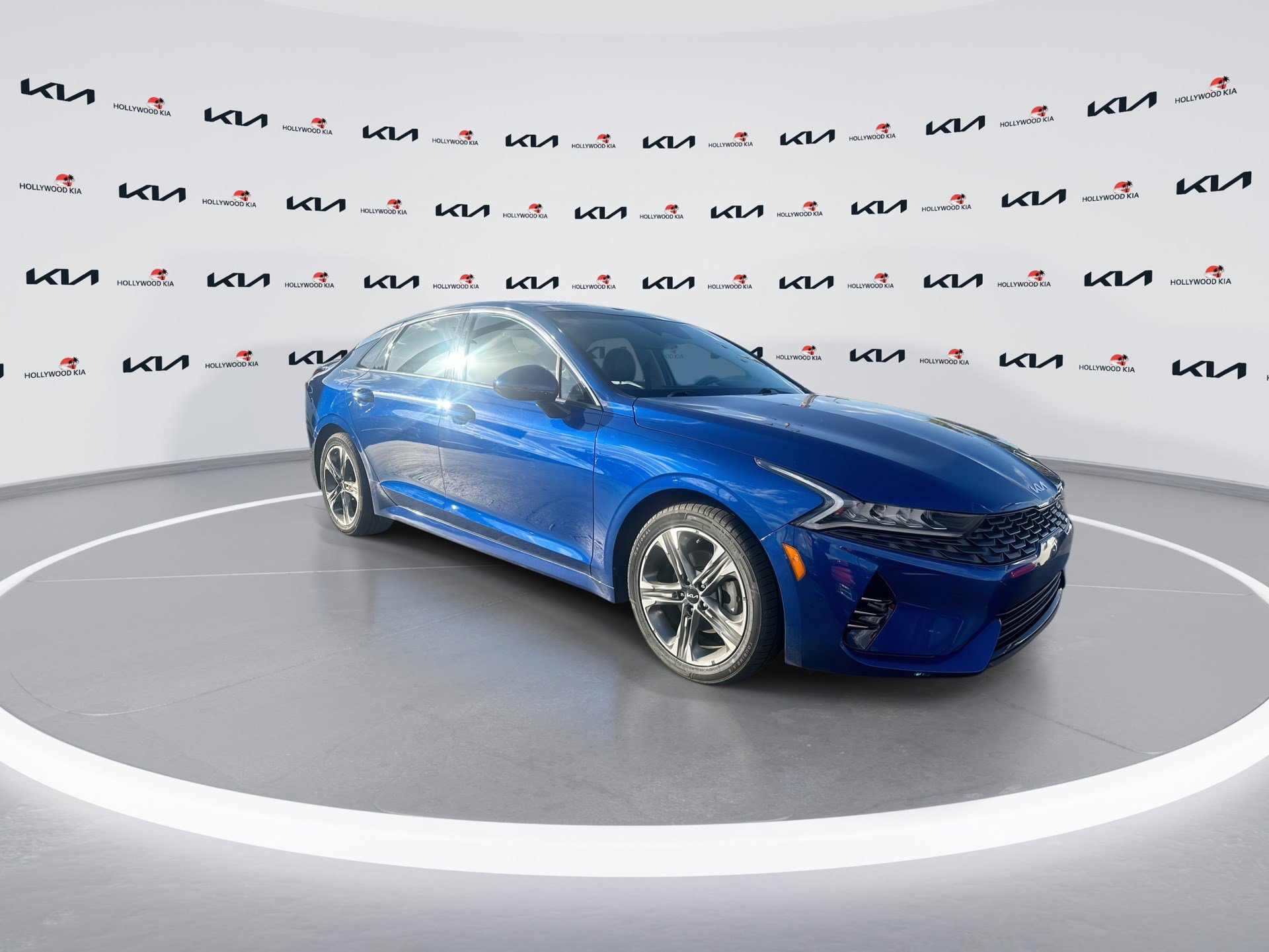 2023 Kia K5 EX photo 2