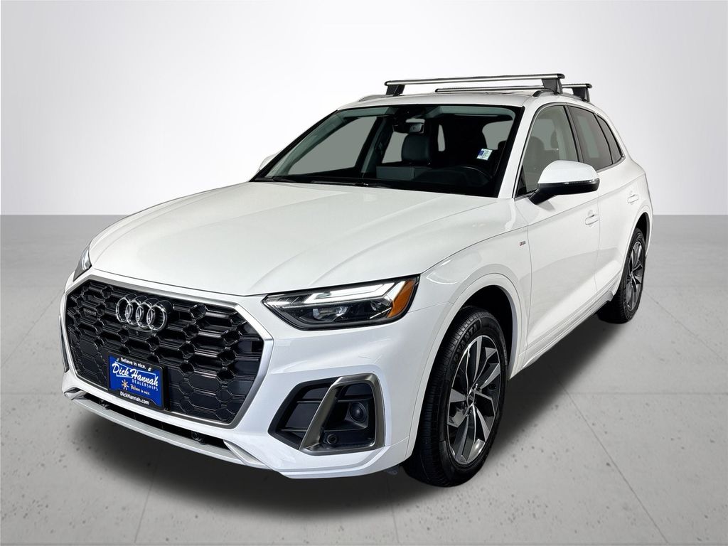 2023 Audi Q5 45 S line Premium Plus photo 2
