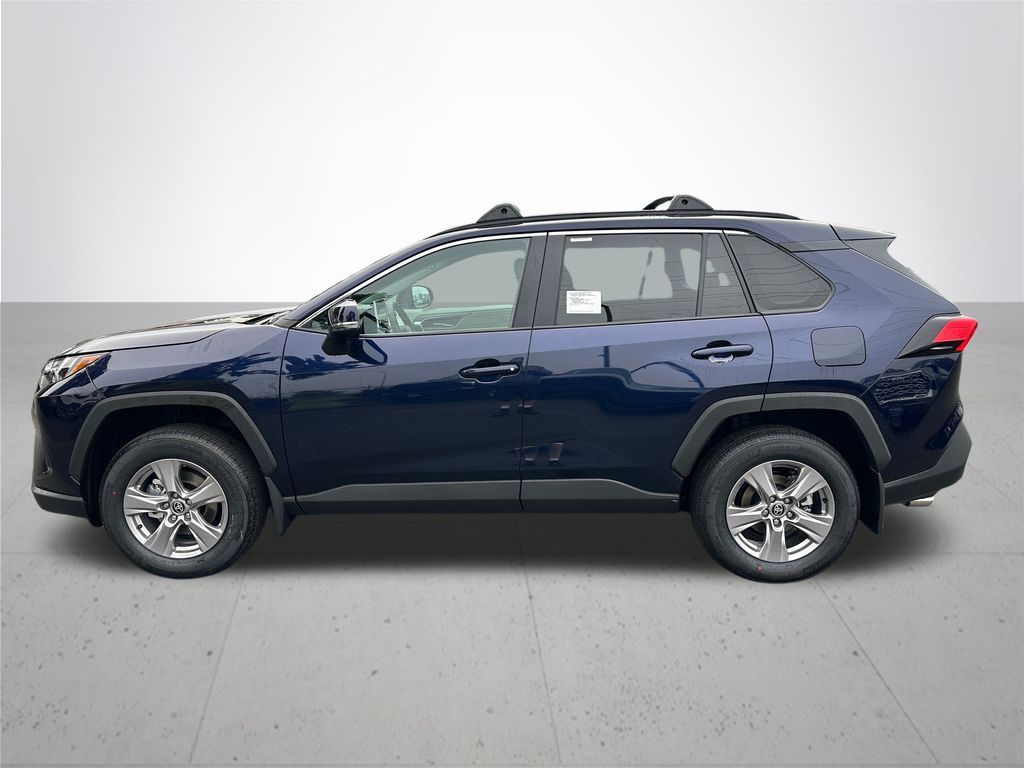 2025 Toyota RAV4 XLE photo 10