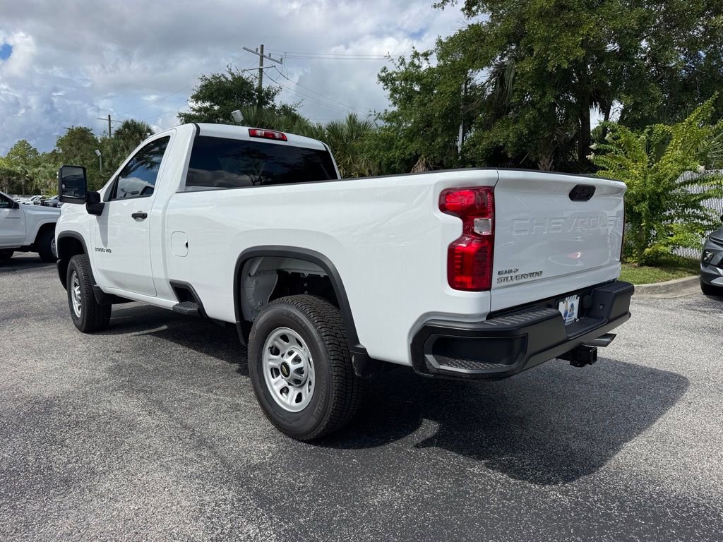 2025 Chevrolet Silverado 3500HD photo 3