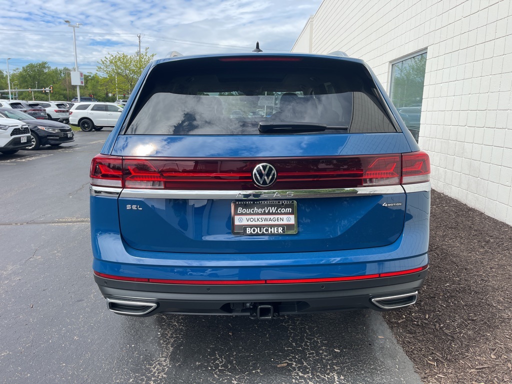 2025 Volkswagen Atlas SEL photo 4