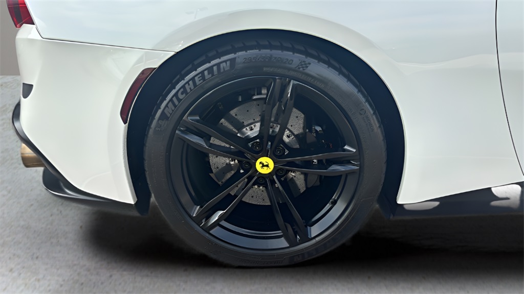 2017 Ferrari GTC4Lusso photo 27