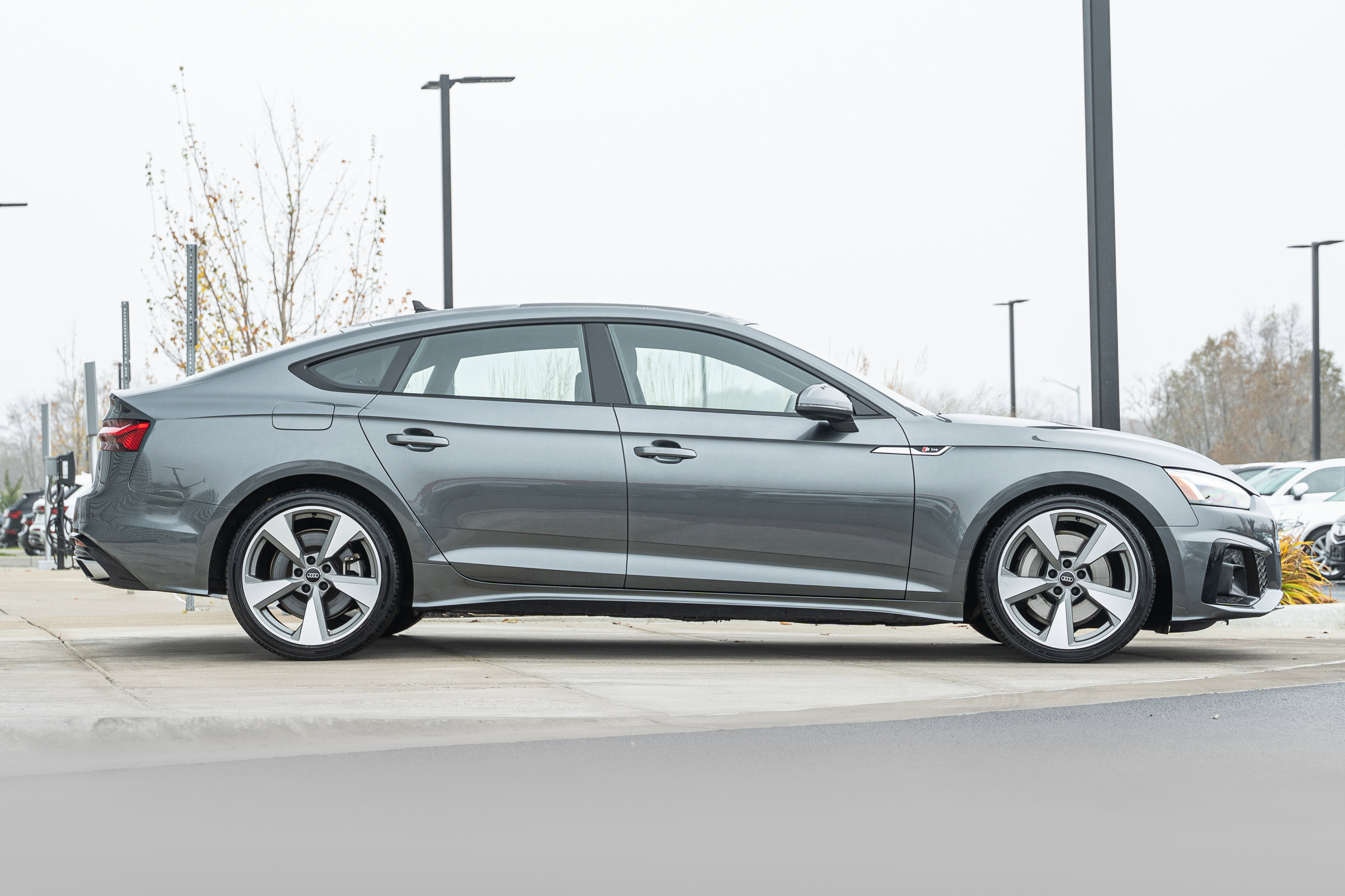 2021 Audi A5 S line Premium Plus photo 2