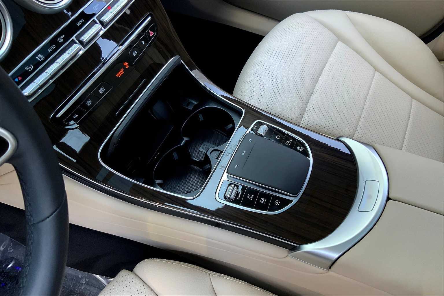 2022 Mercedes Benz GLC 300 4MATIC photo 11