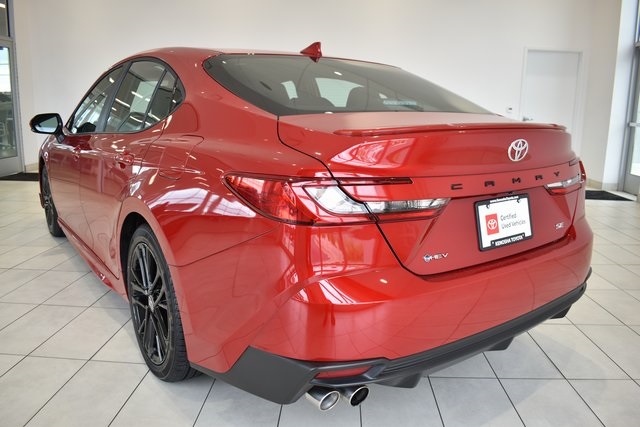 2025 Toyota Camry SE photo 6