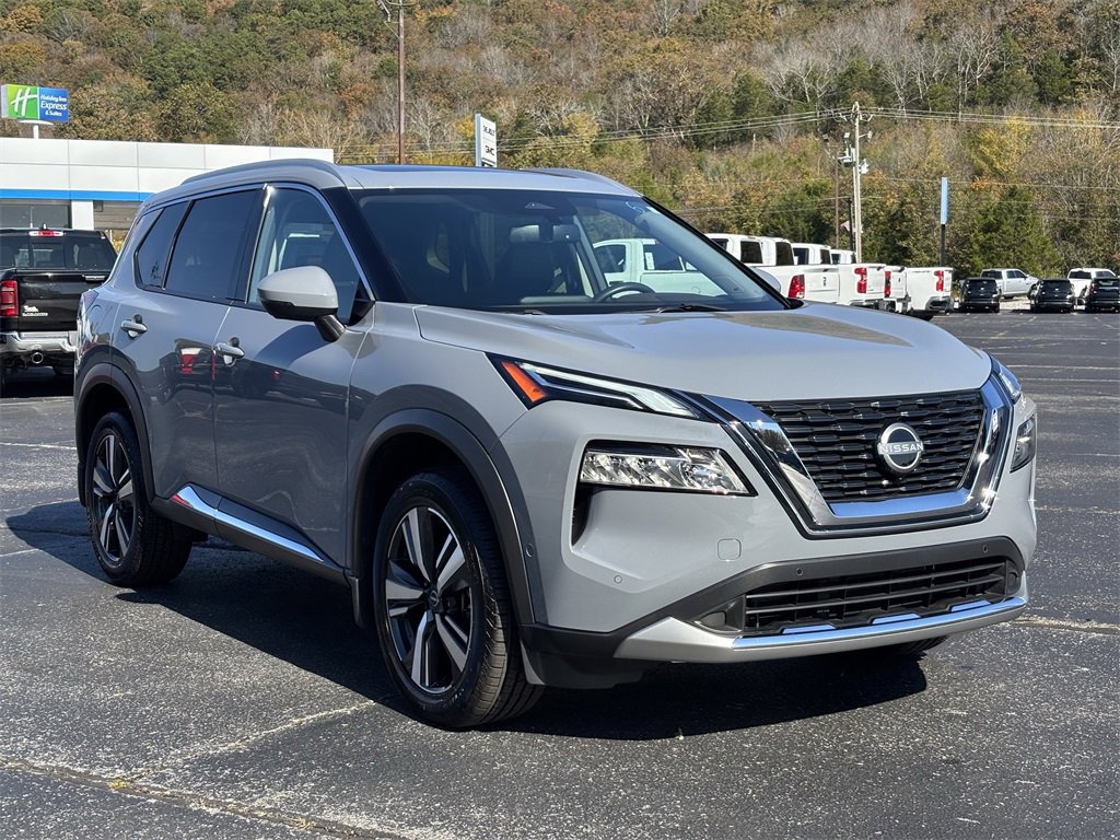 2023 Nissan Rogue Platinum photo 4