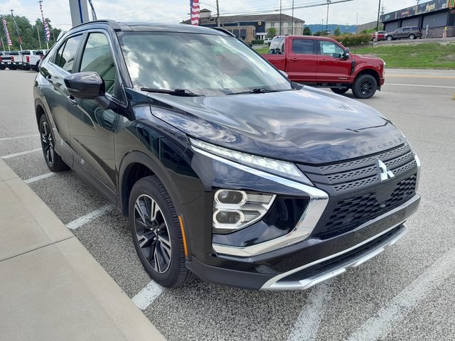 2023 Mitsubishi Eclipse Cross SE photo 3