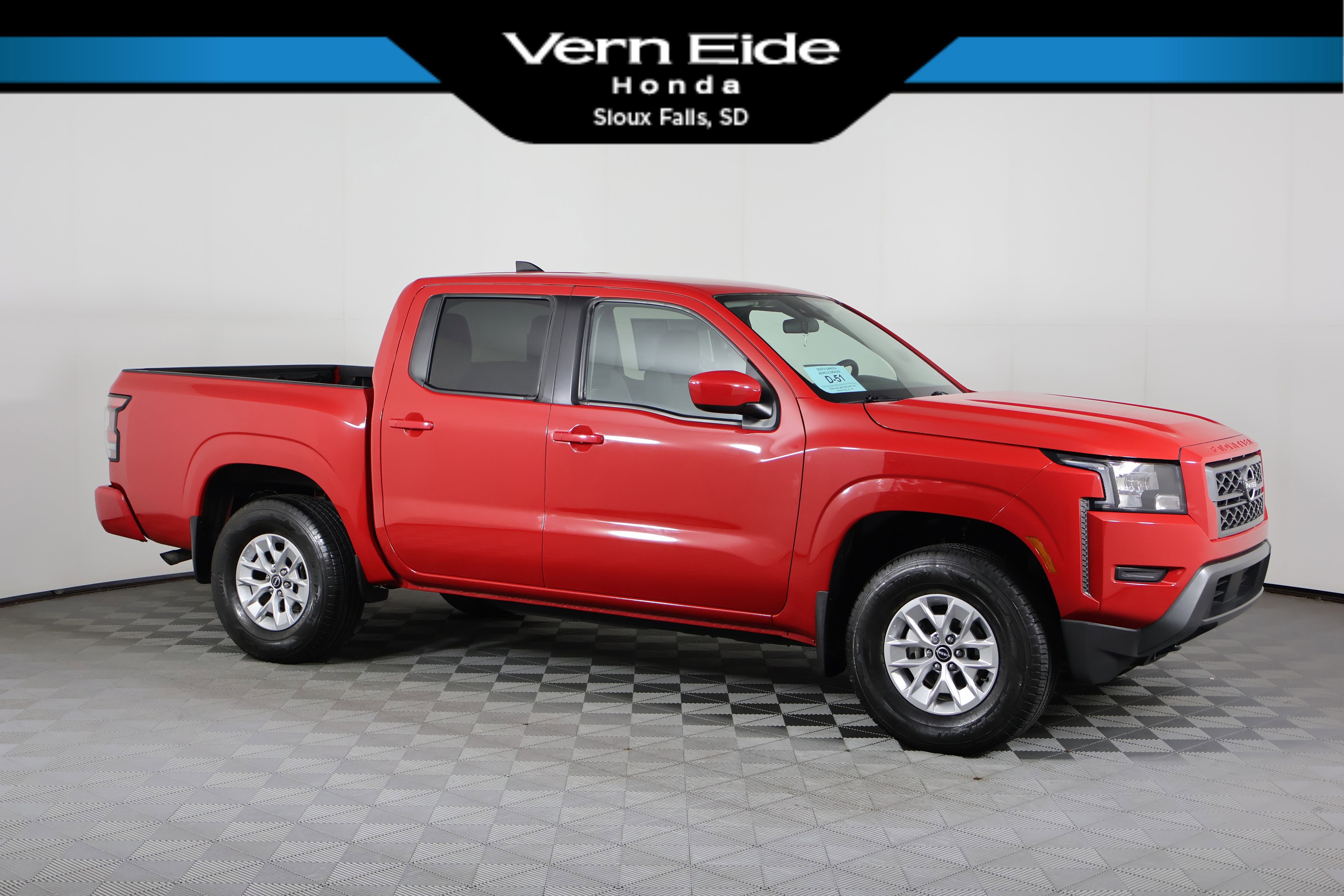 2024 Nissan Frontier SV's photo