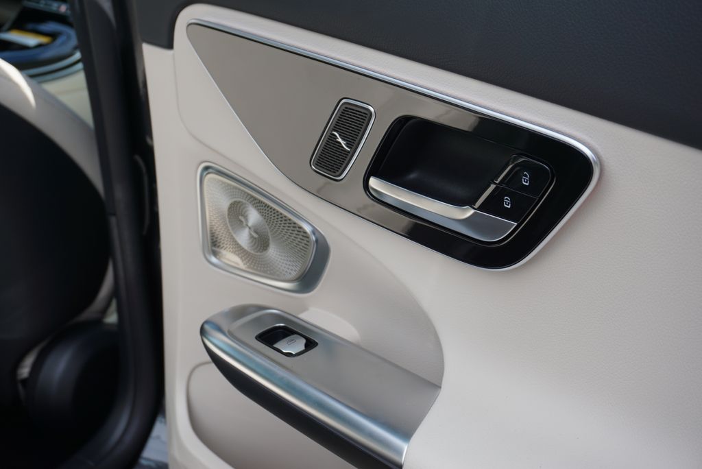 2025 Mercedes Benz C 300 4MATIC photo 51