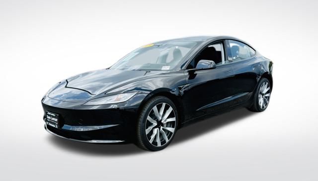 Used 2025 Tesla Model 3 Long Range with VIN 5YJ3E1EBXSF925307 for sale in Champaign, IL