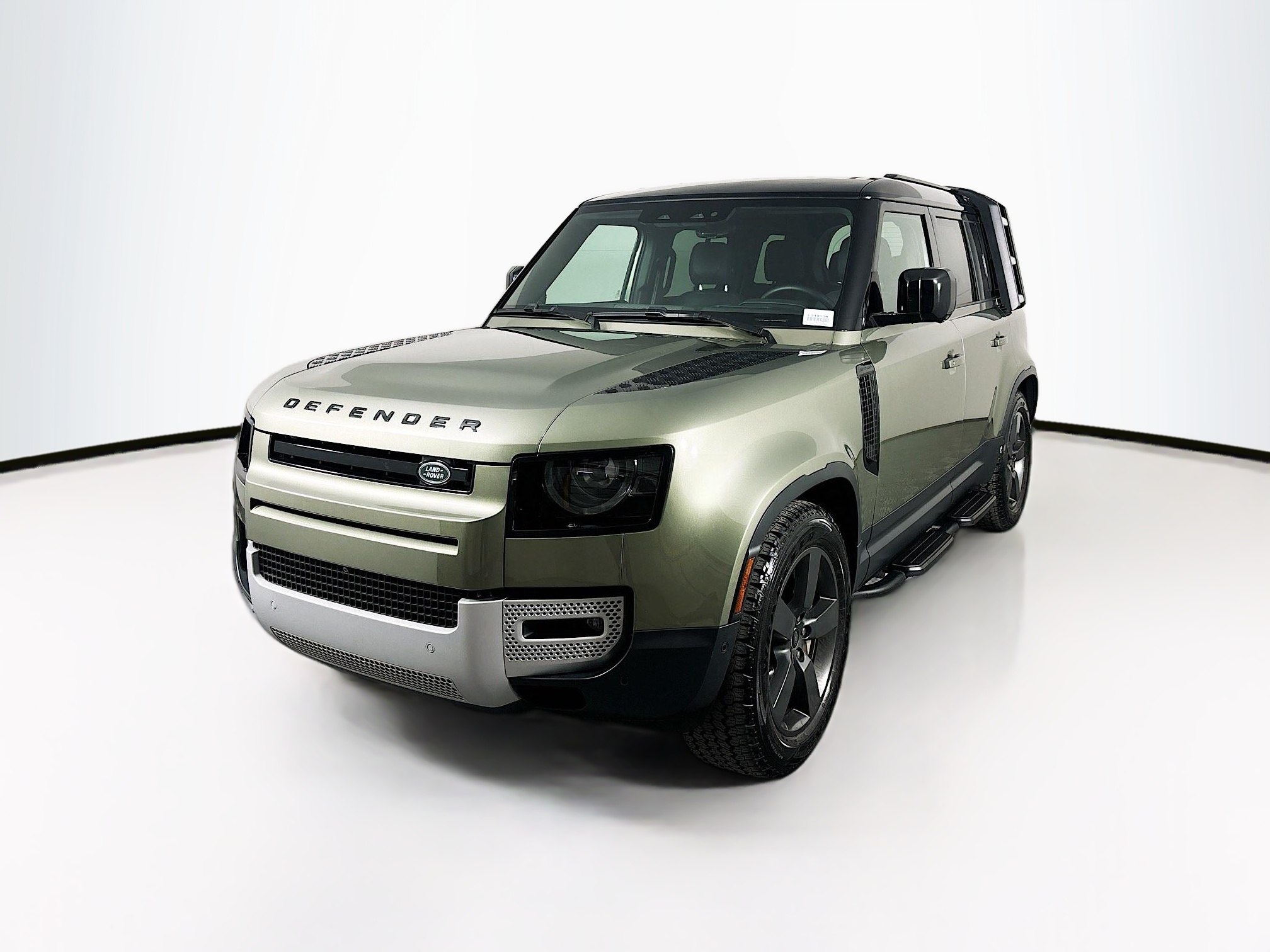 2024 Land Rover Defender S's photo