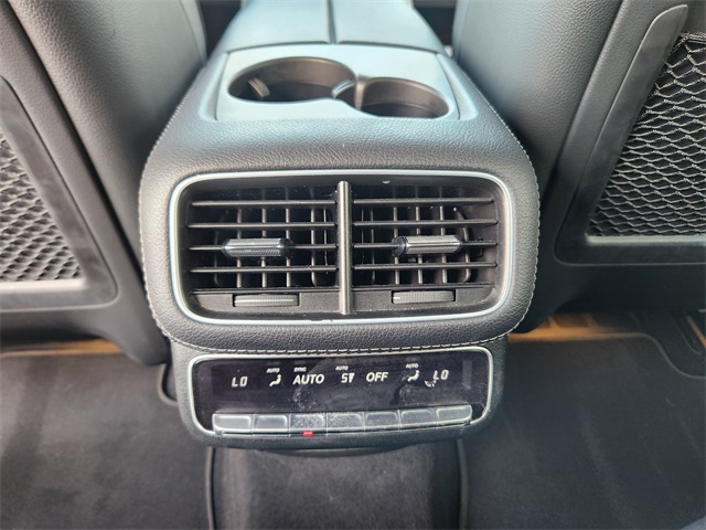 2022 Mercedes Benz GLS 450 4MATIC photo 13