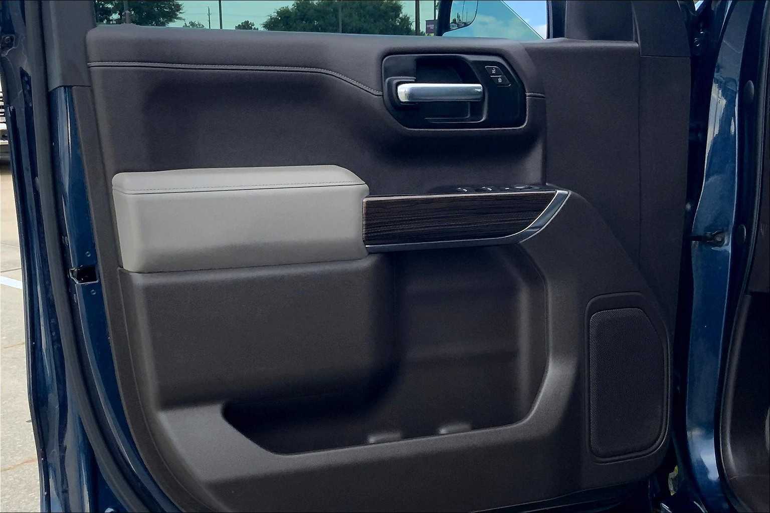 2021 Chevrolet Silverado 1500 LT Trail Boss photo 38