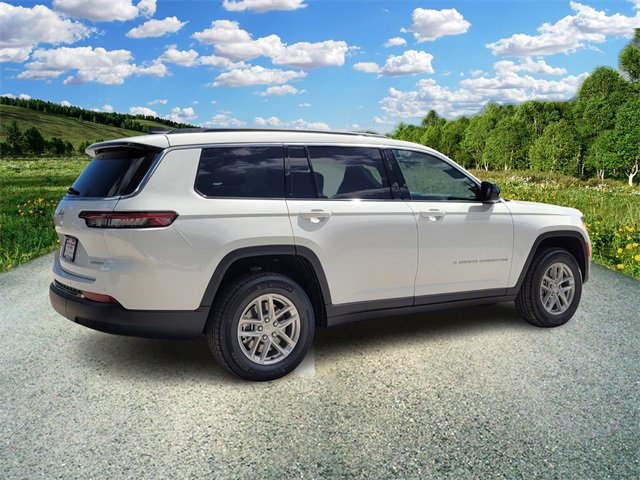2025 Jeep Grand Cherokee Laredo X photo 4