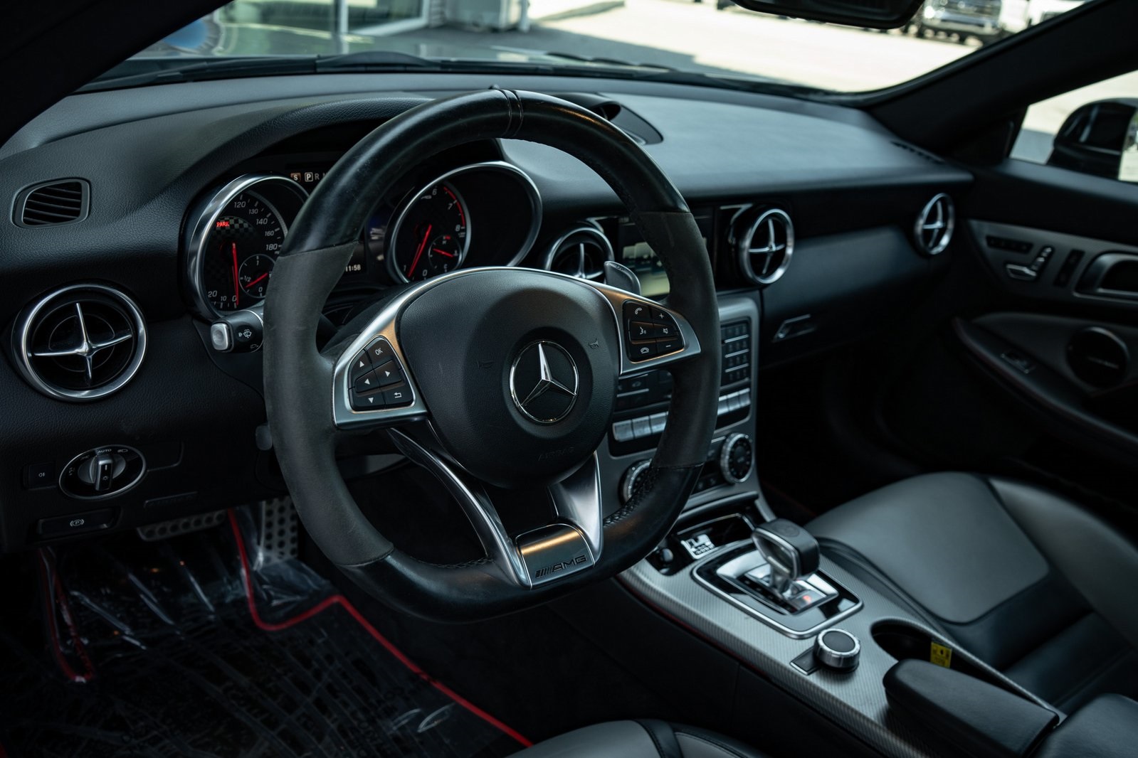 2019 Mercedes Benz SLC AMG 43 photo 21