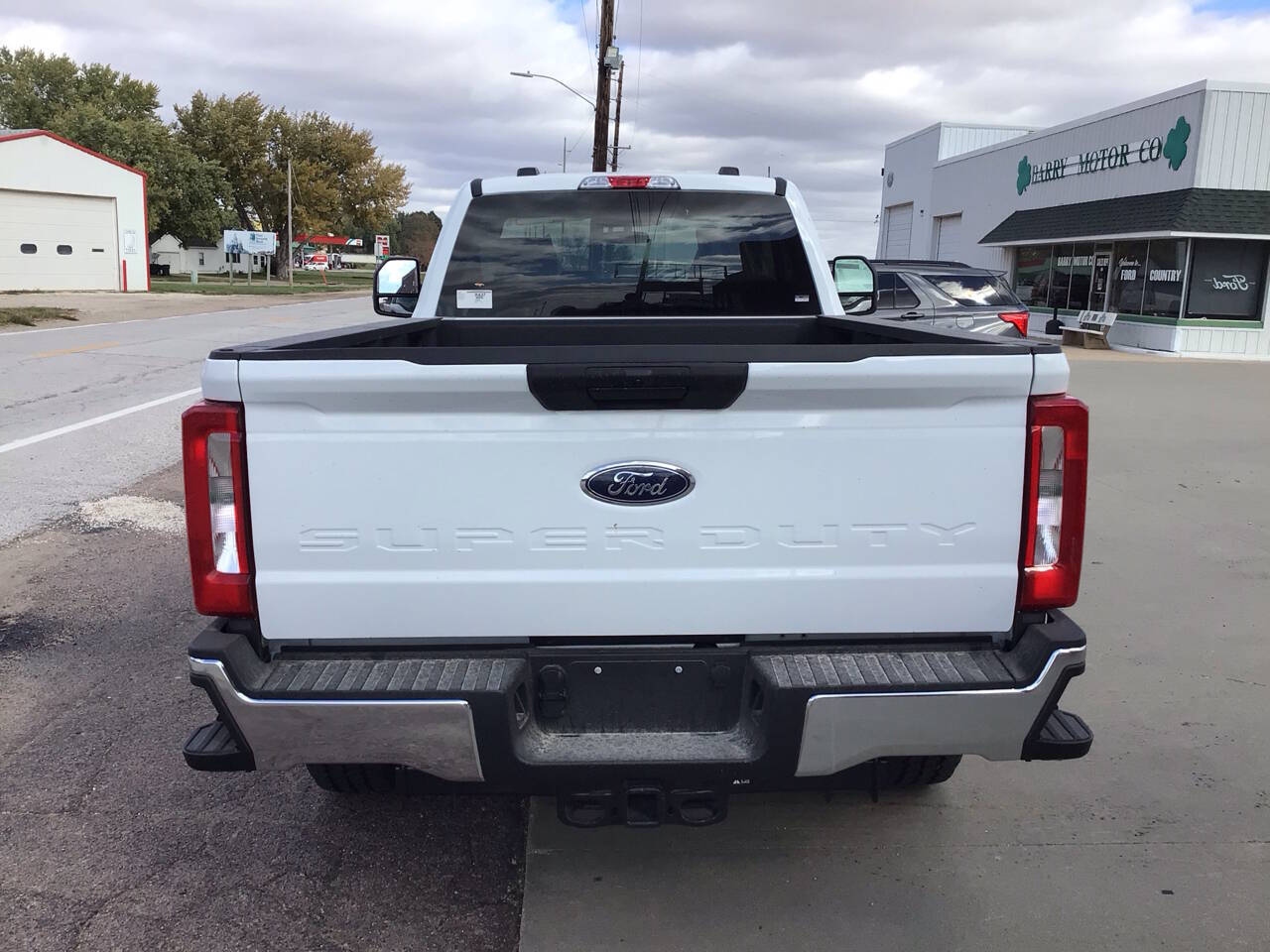 2026 Ford F-350 XLT photo 4