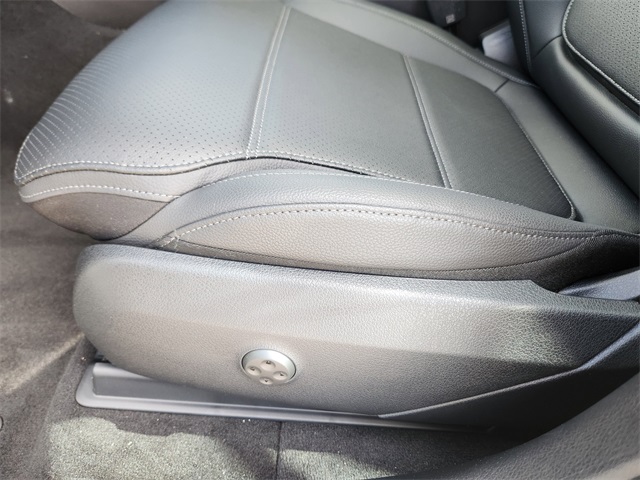 2026 Mercedes Benz GLC 350e 4MATIC photo 9